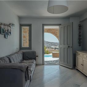 4 bedroom villa with pool, Paros, sleeps 8